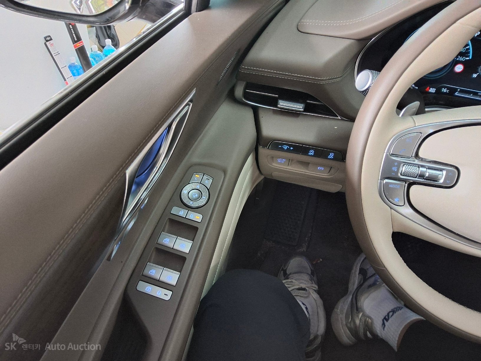 2022 - genesis gv80