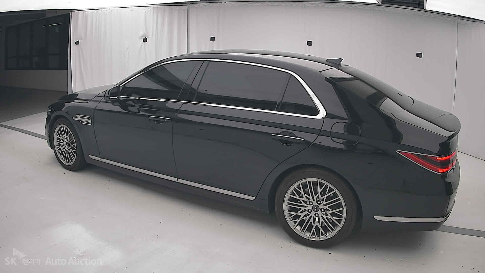 2021 - genesis g90