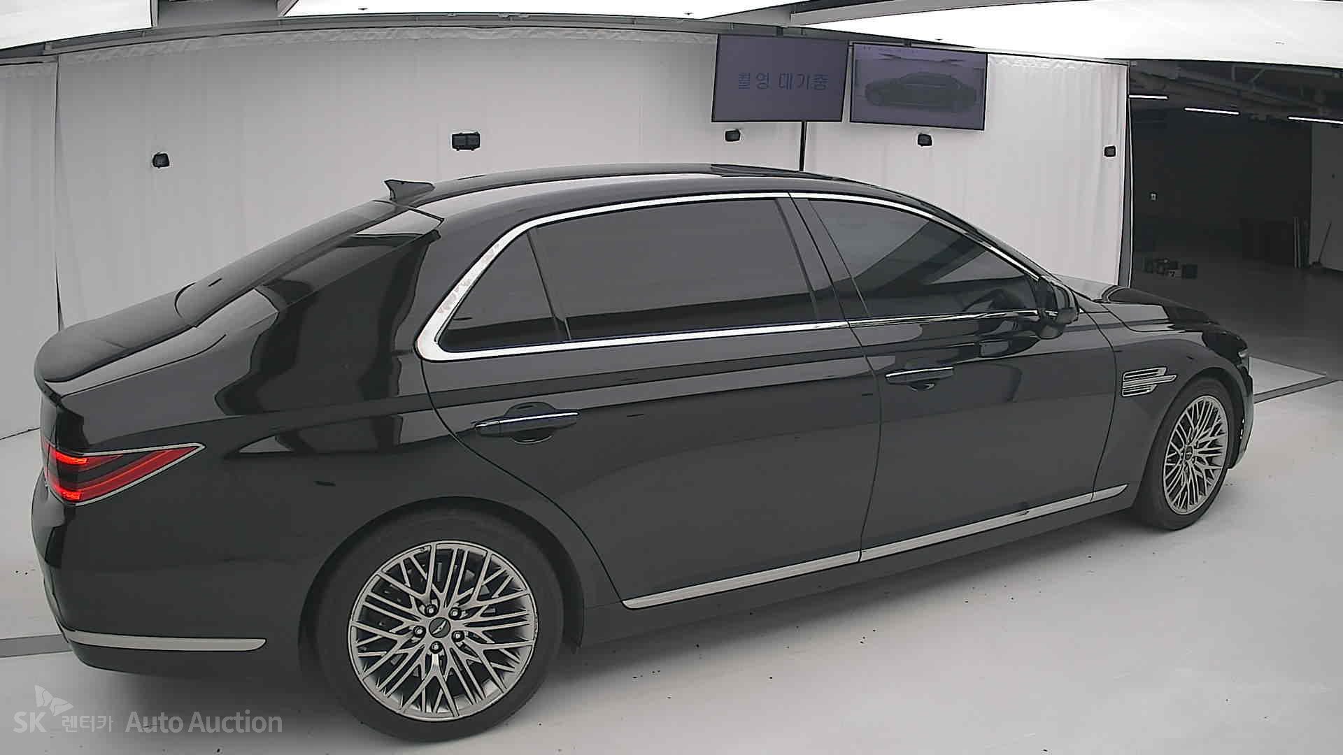 2021 - genesis g90
