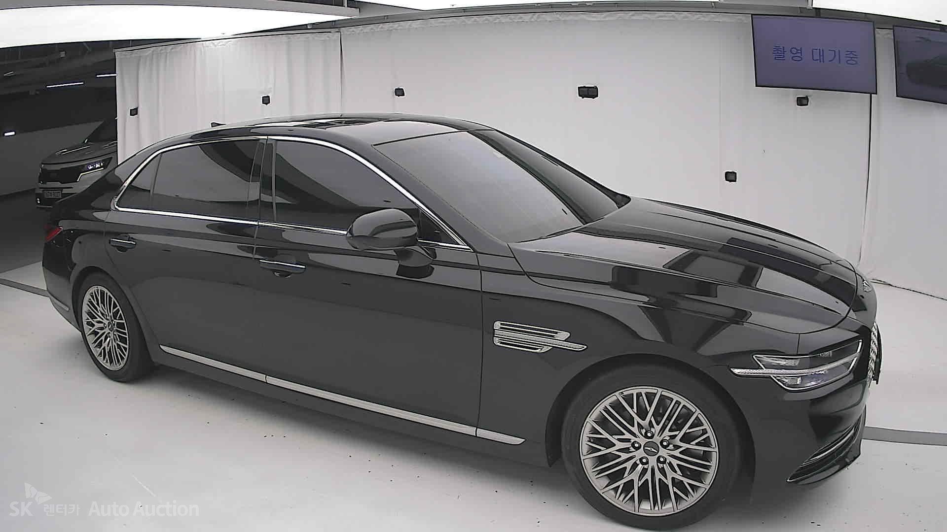 2021 - genesis g90