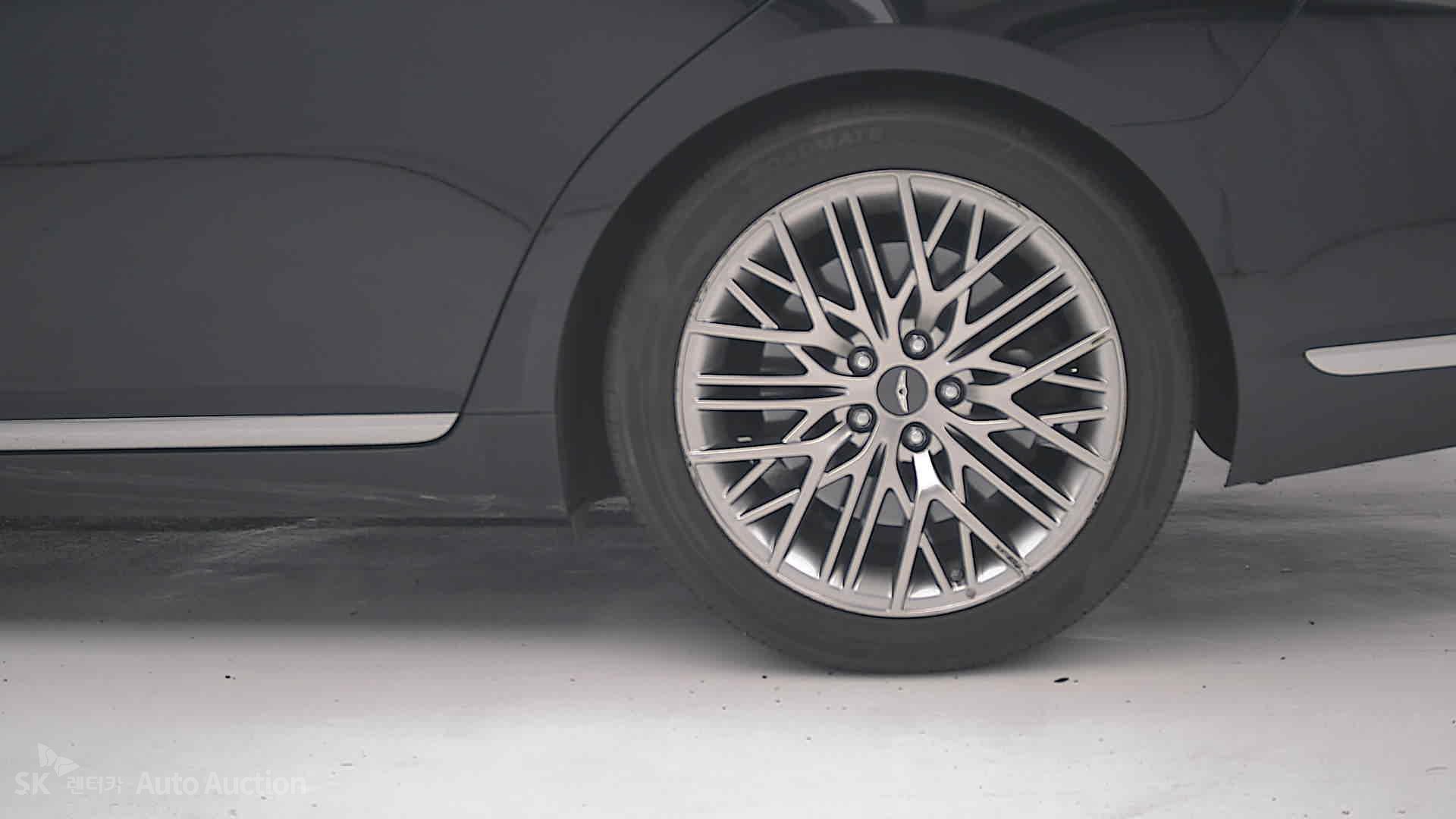 2021 - genesis g90