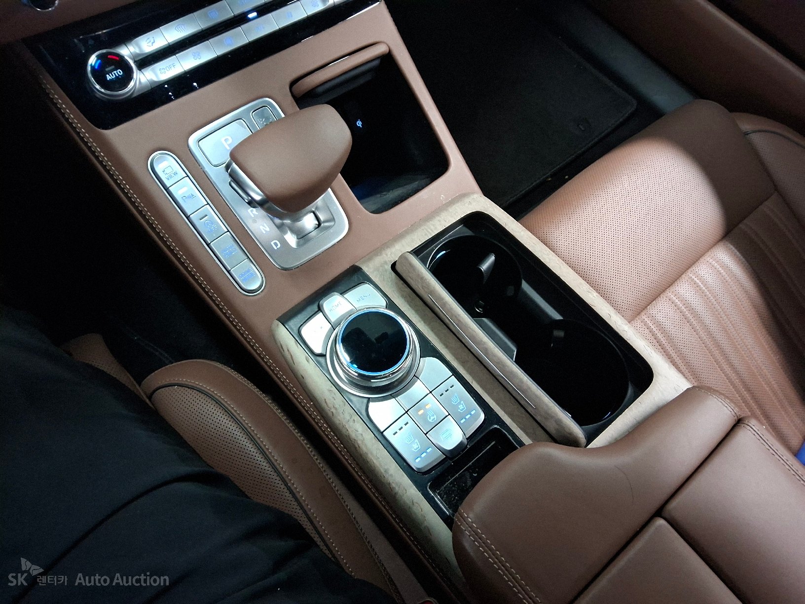 2021 - genesis g90
