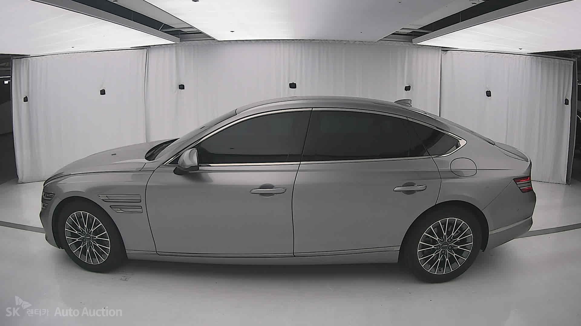 2022 - genesis g80