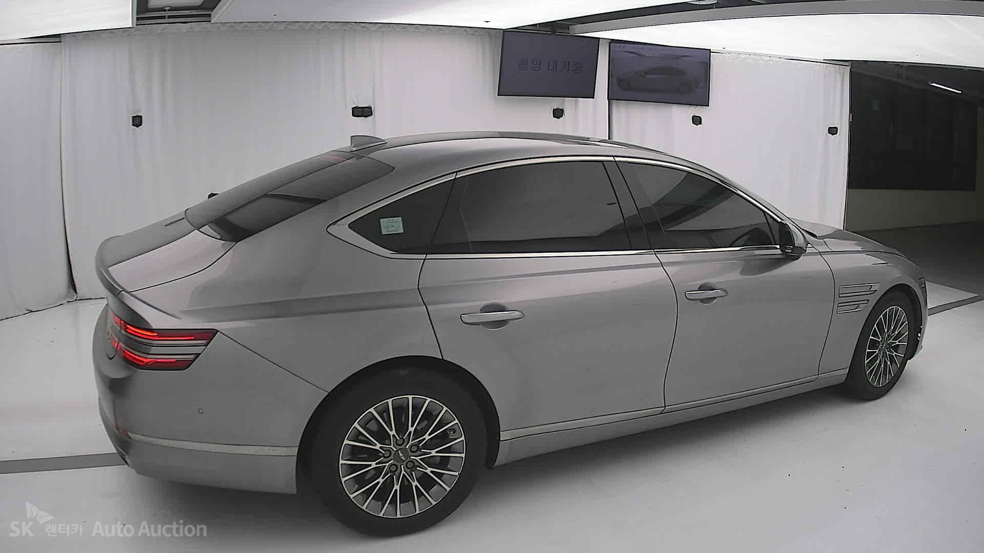 2022 - genesis g80
