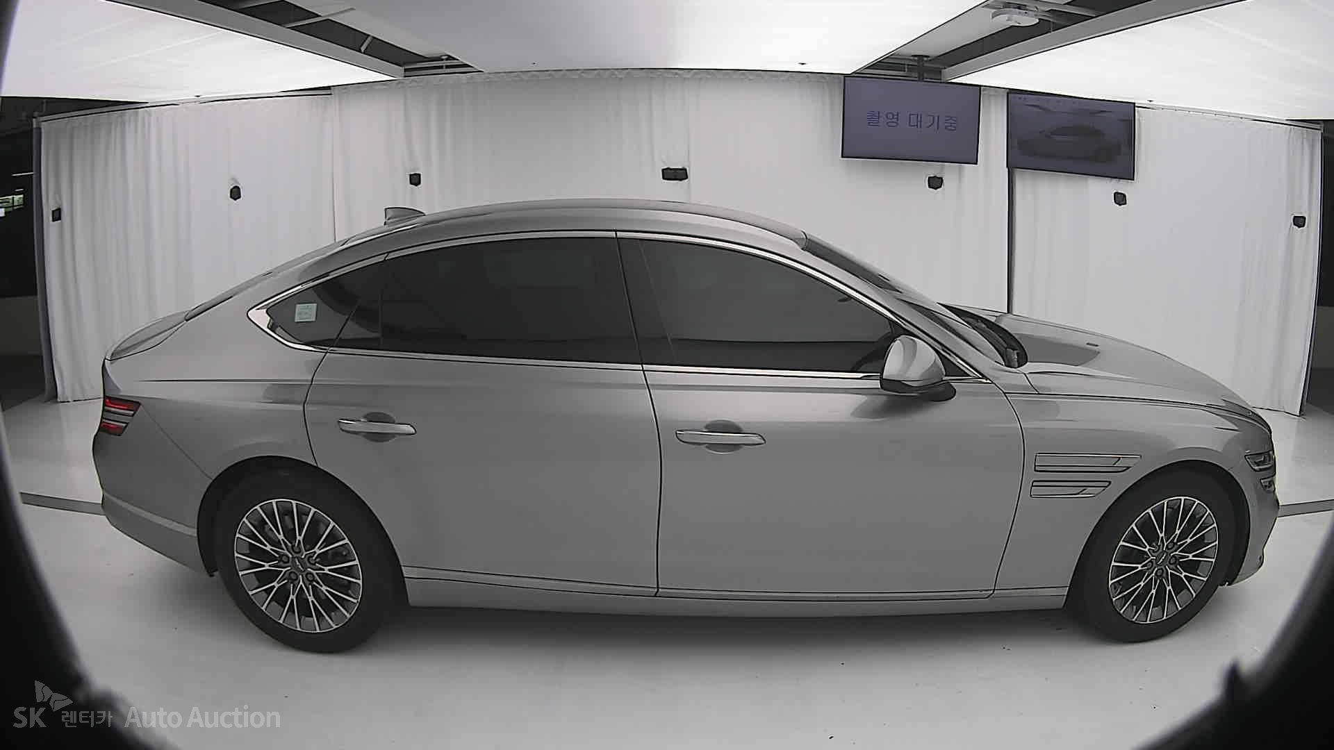 2022 - genesis g80