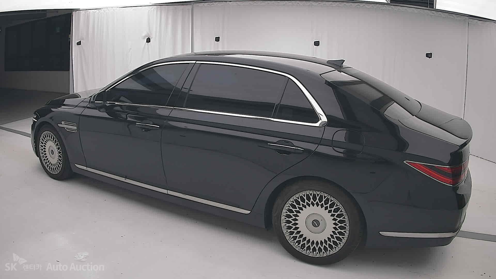 2021 - genesis g90