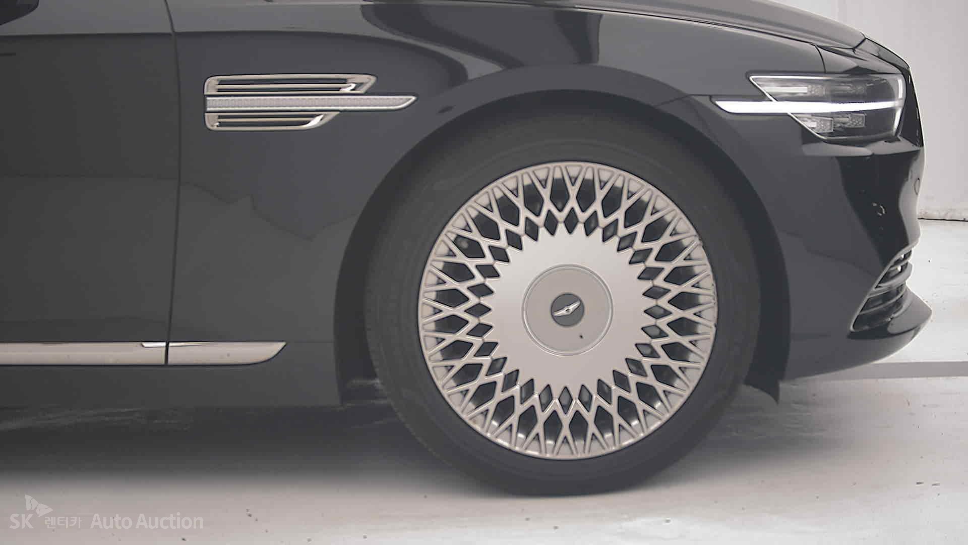 2021 - genesis g90