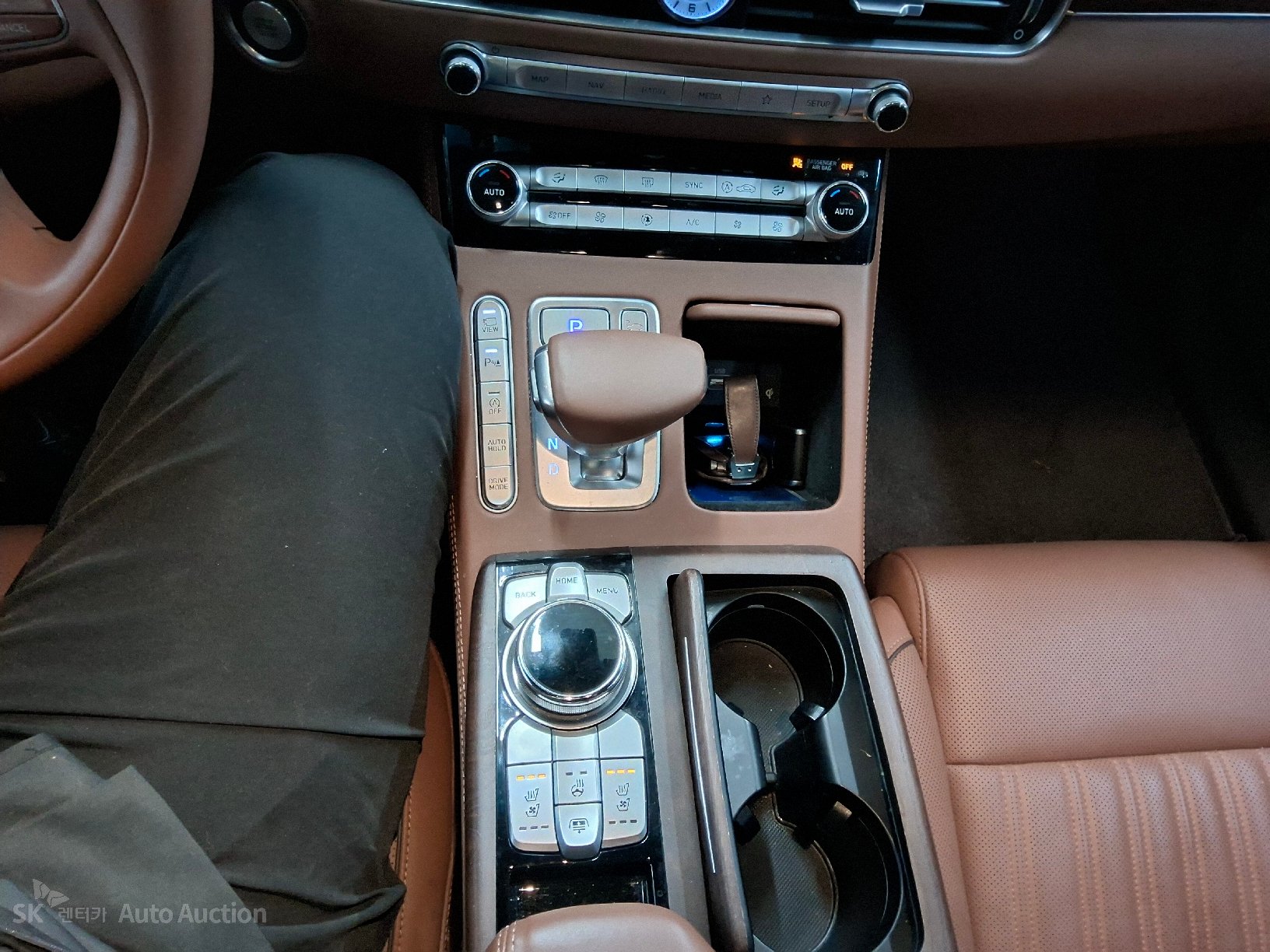 2021 - genesis g90