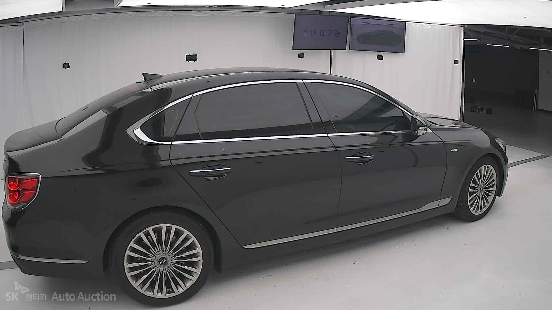 2021 - kia k9