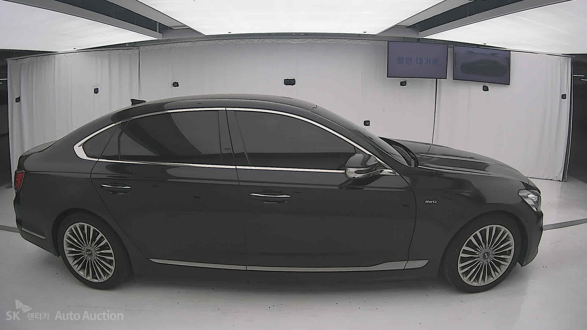2021 - kia k9