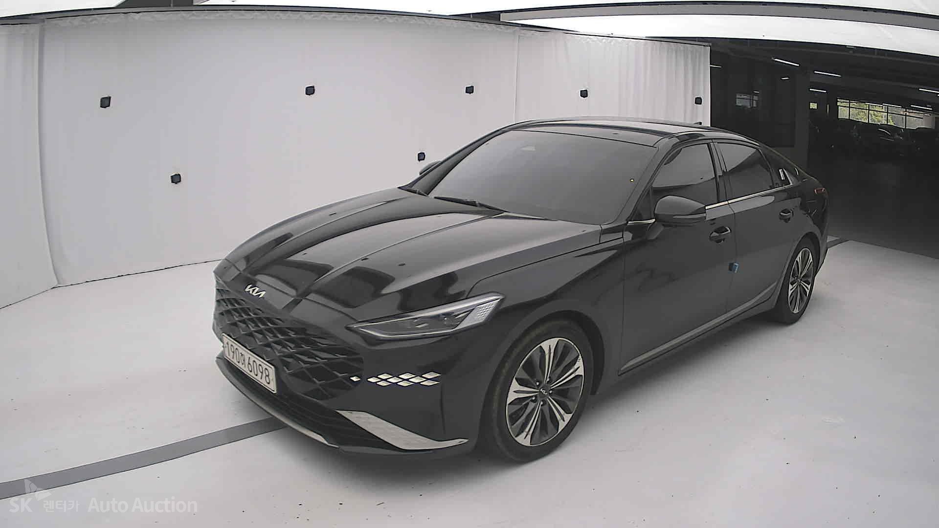 2022 - kia k8