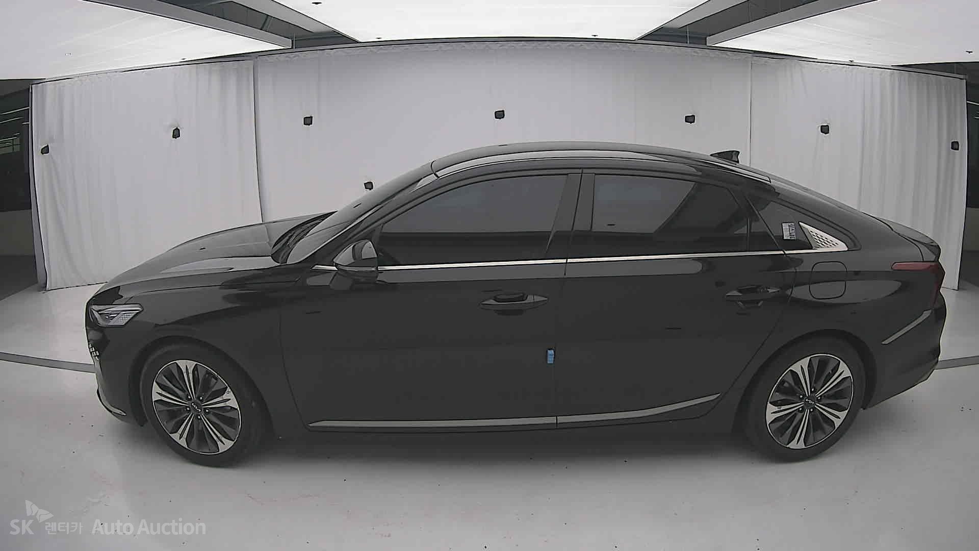 2022 - kia k8