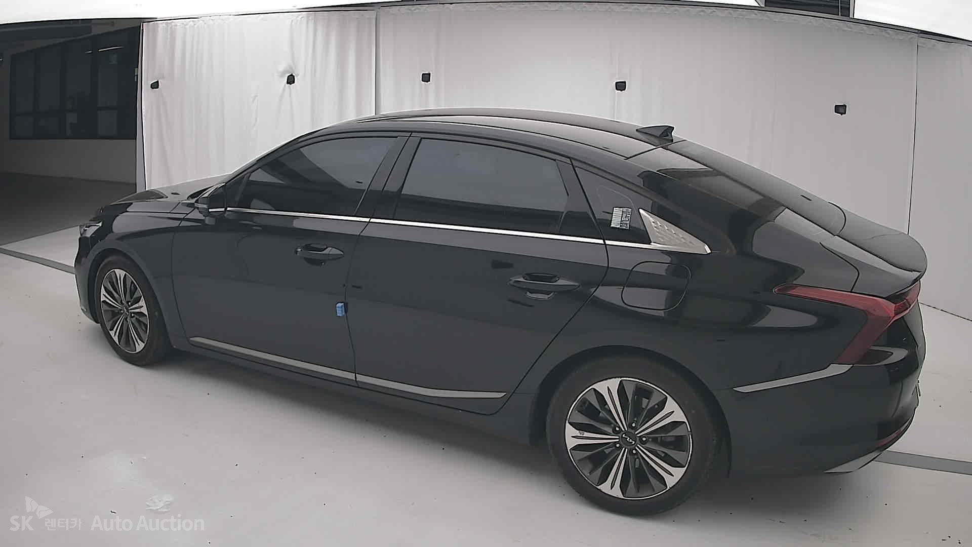 2022 - kia k8