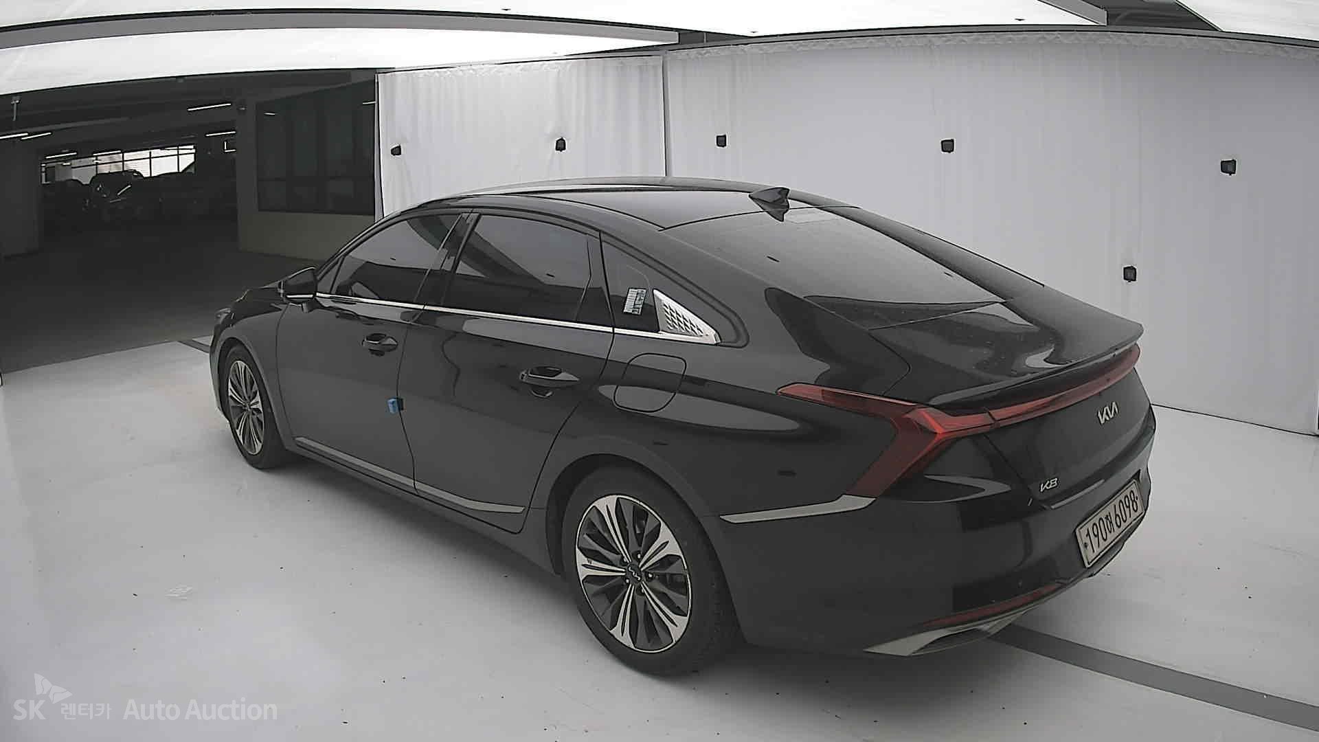2022 - kia k8