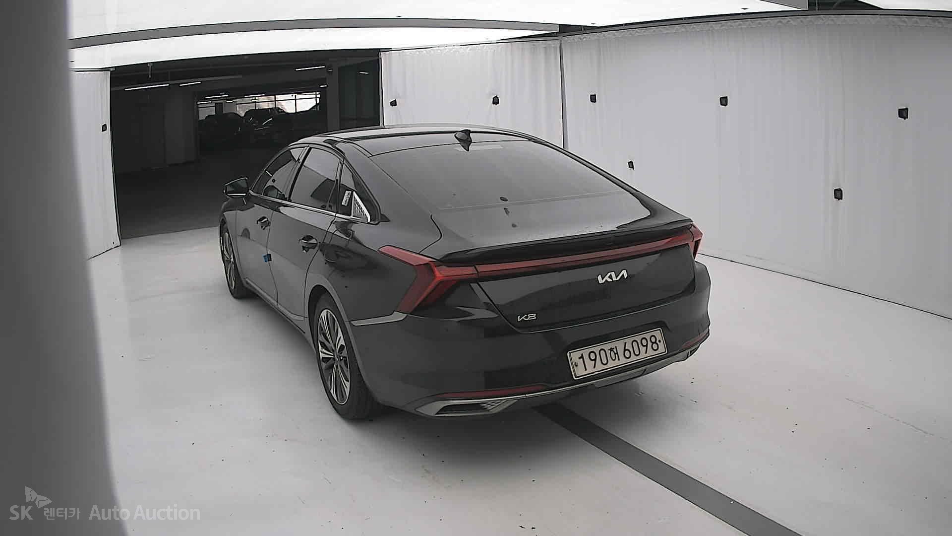 2022 - kia k8