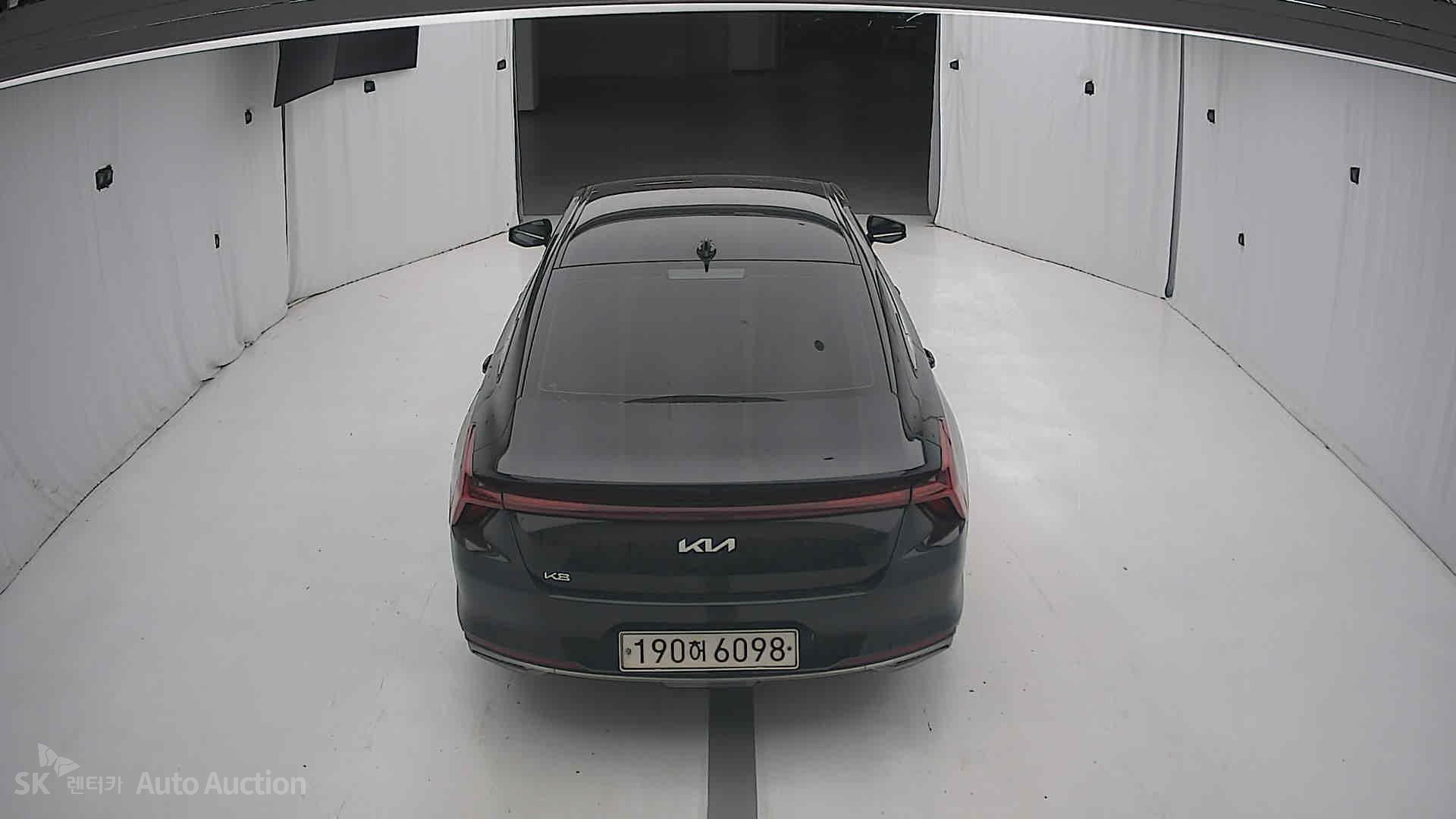 2022 - kia k8