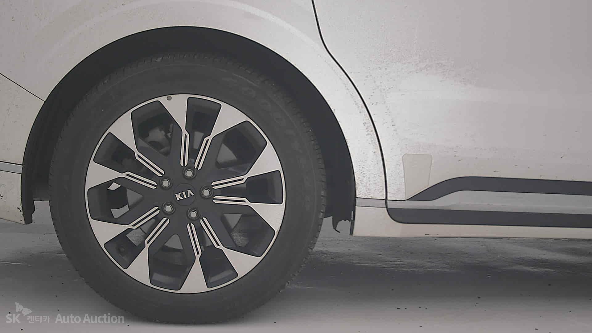 2021 - kia carnival