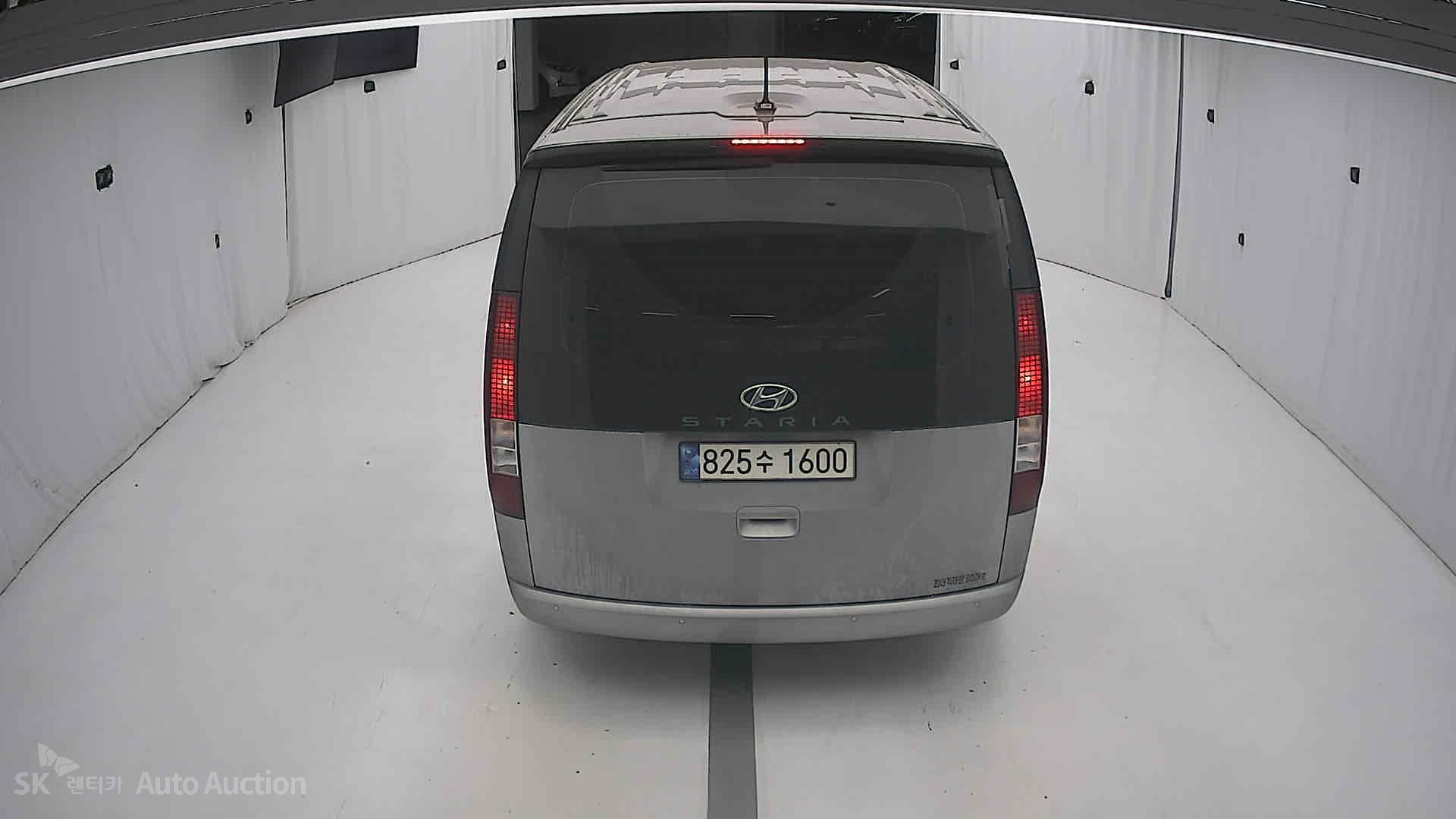 2023 - hyundai staria