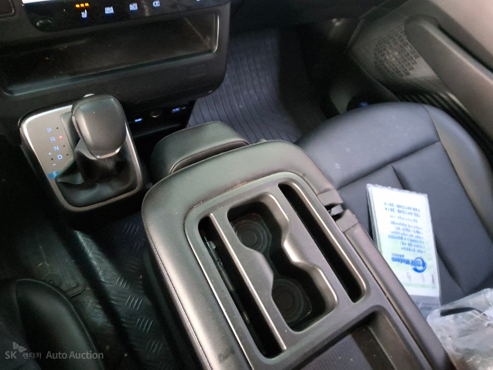 2023 - hyundai staria