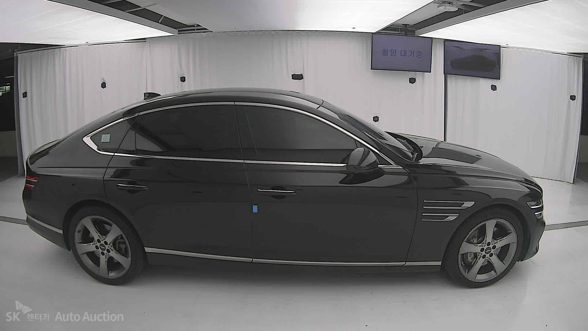 2022 - genesis g80