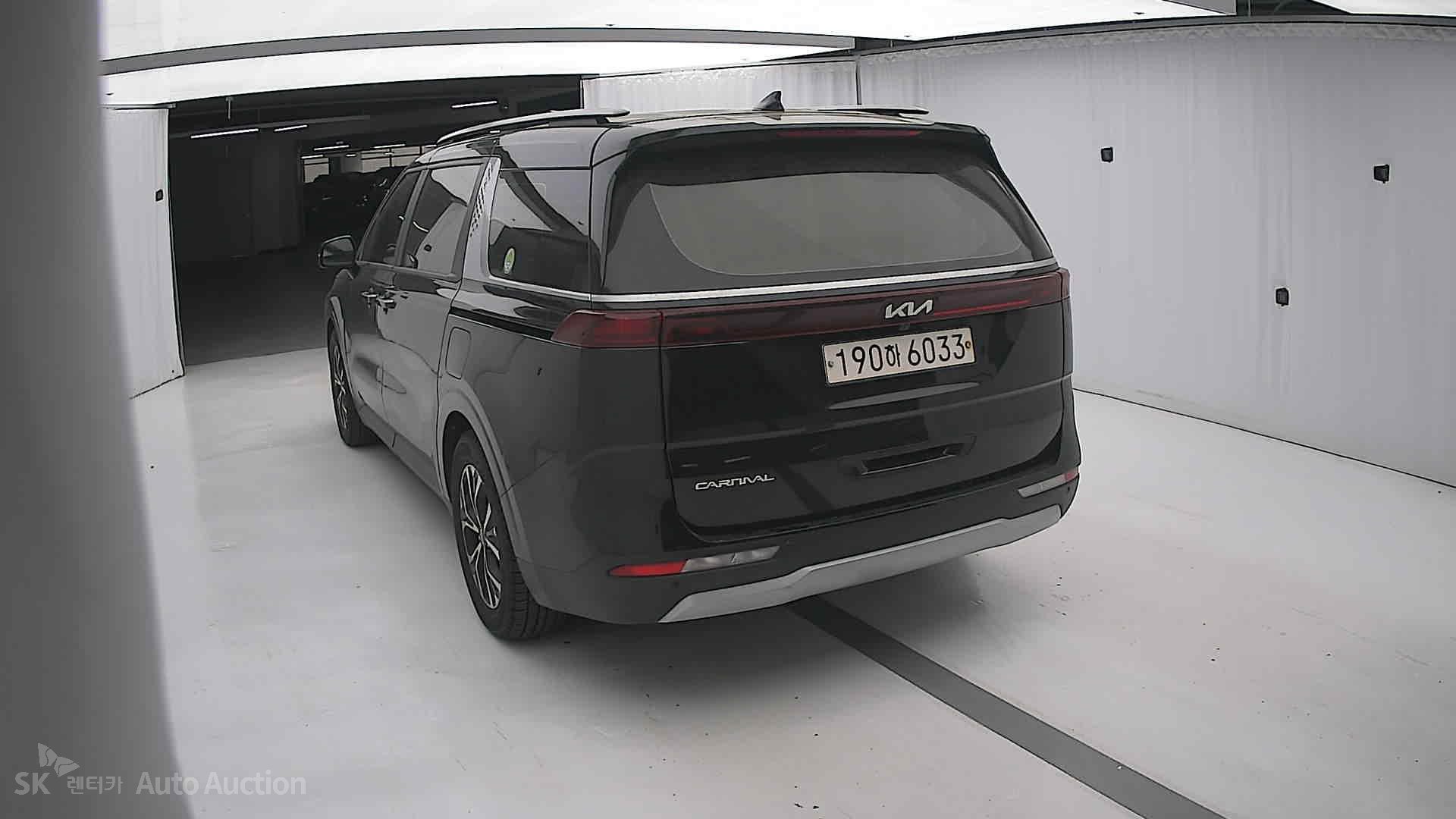 2023 - kia carnival