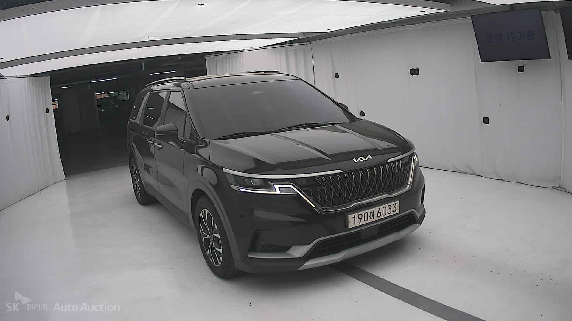 2023 - kia carnival