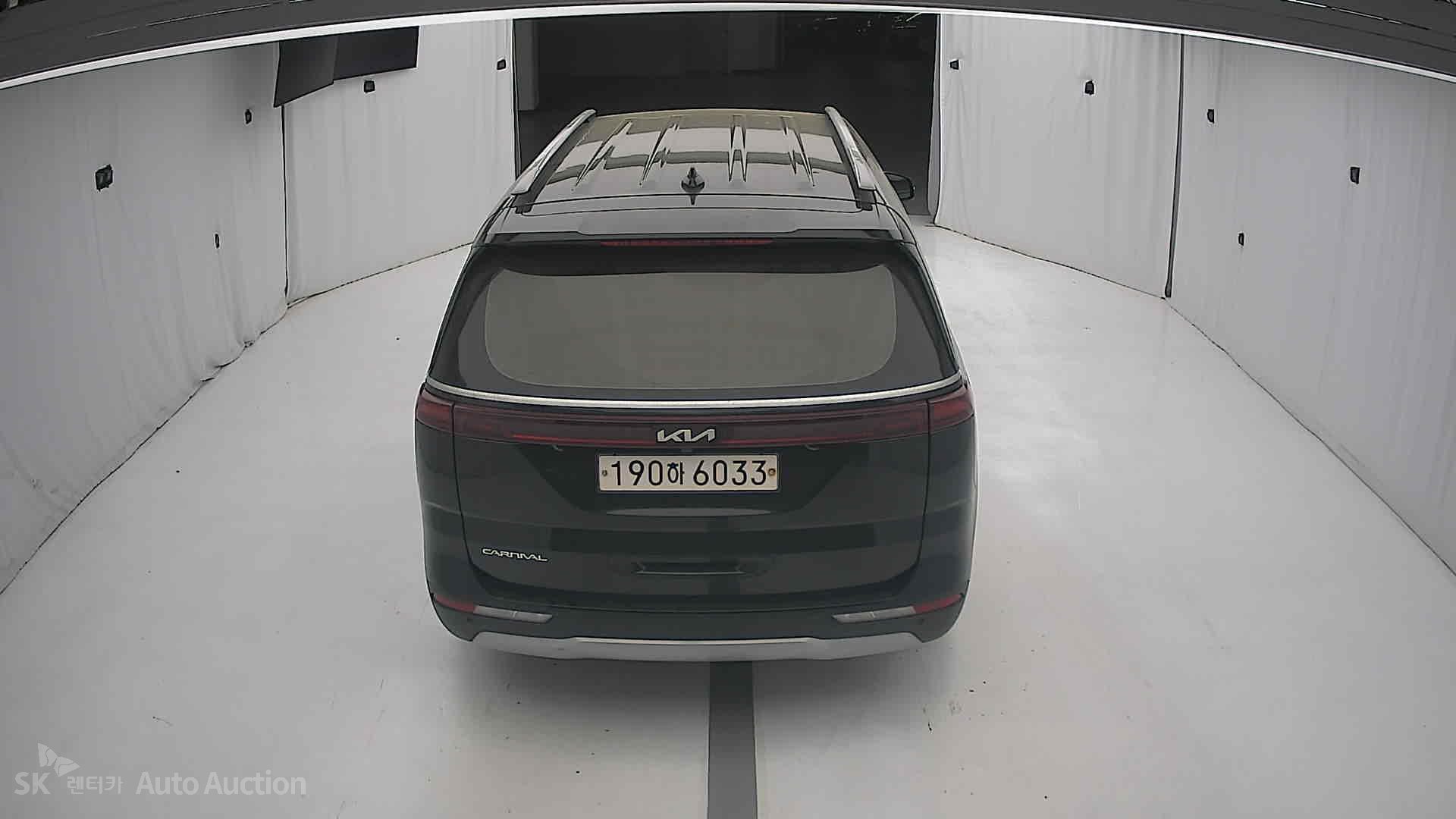 2023 - kia carnival