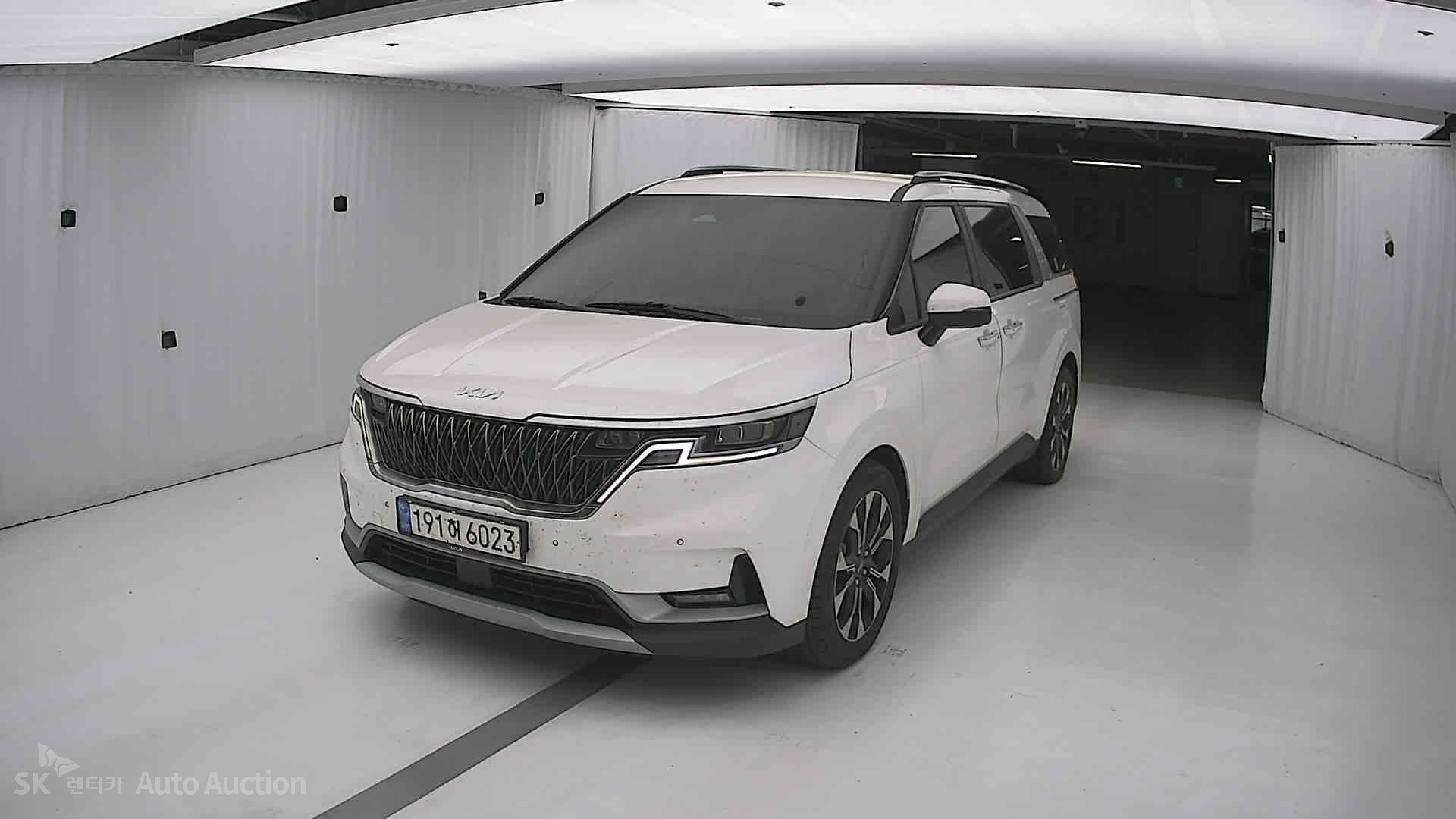 2023 - kia carnival