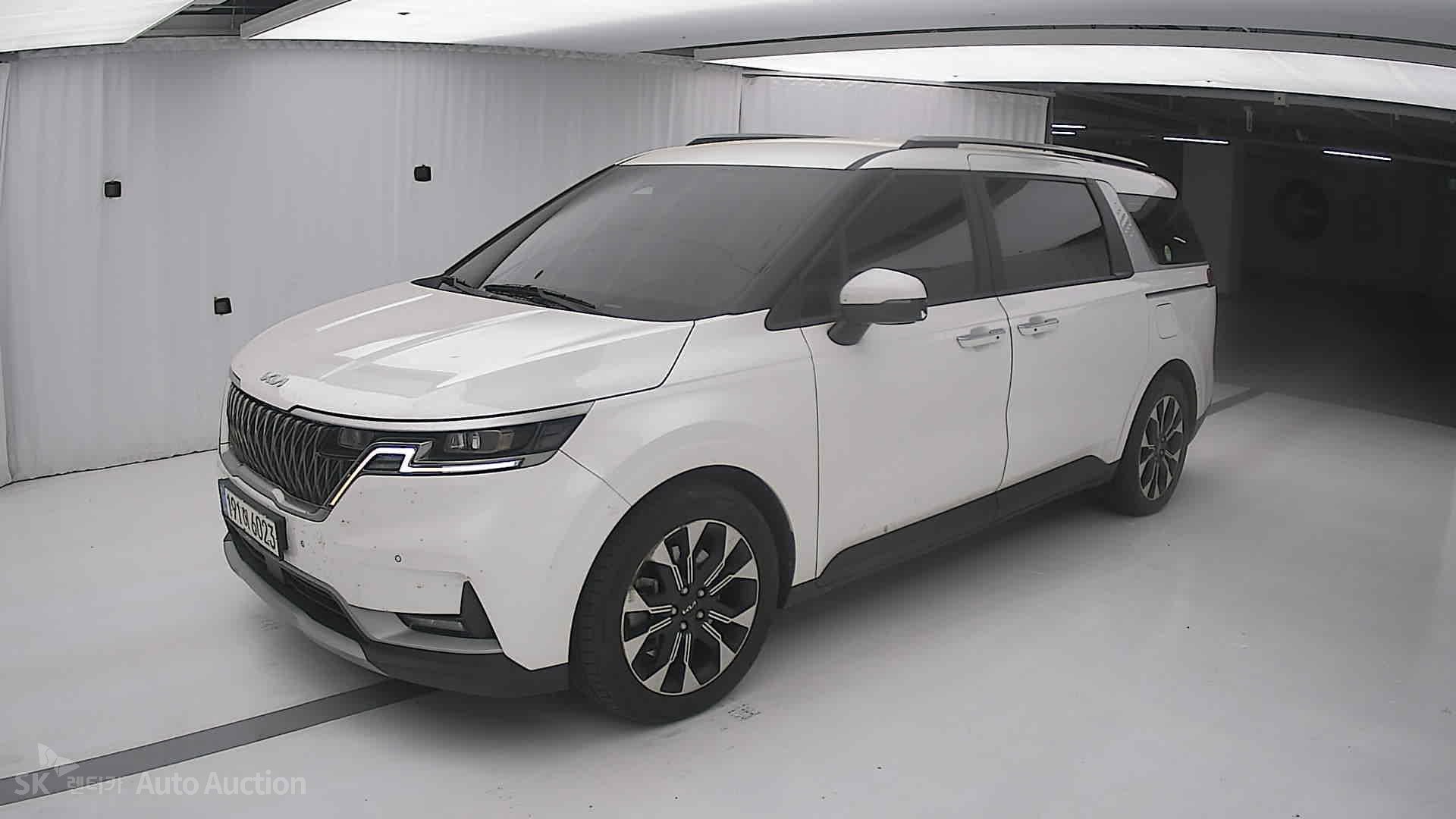 2023 - kia carnival