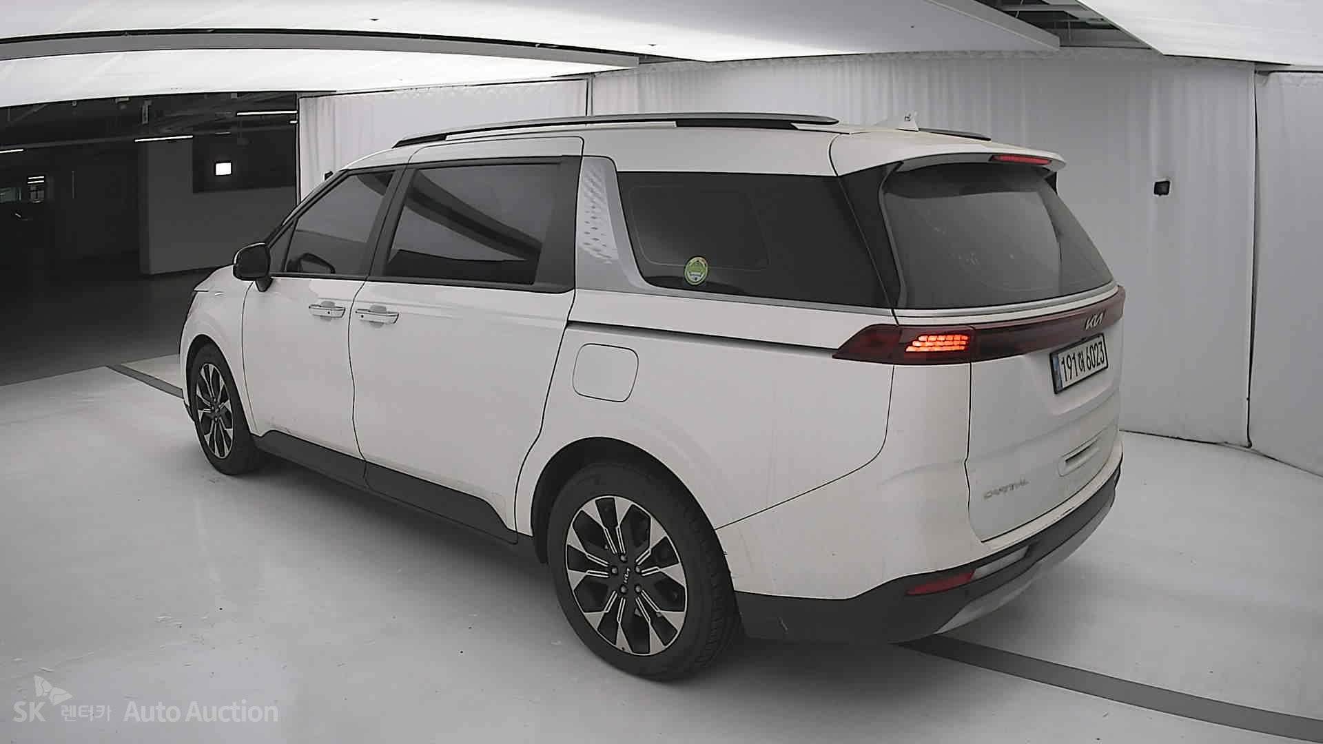 2023 - kia carnival