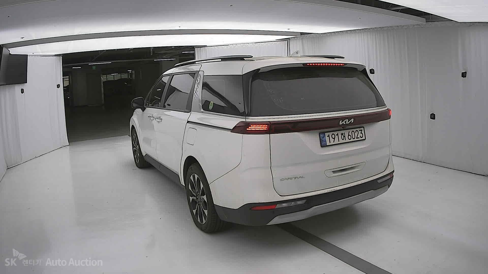 2023 - kia carnival