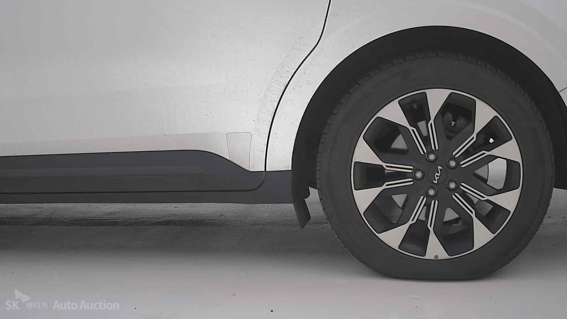 2023 - kia carnival