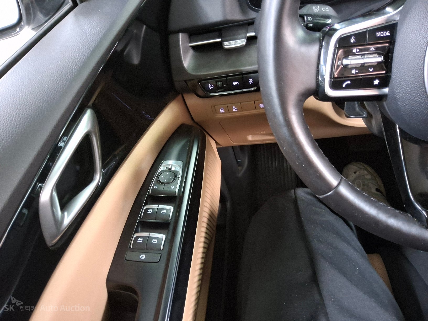2023 - kia carnival