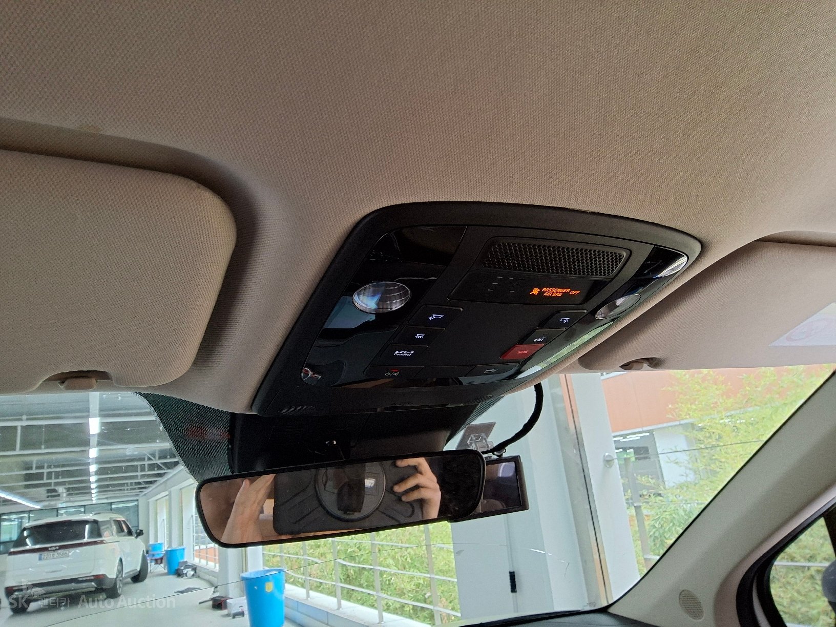 2023 - kia carnival