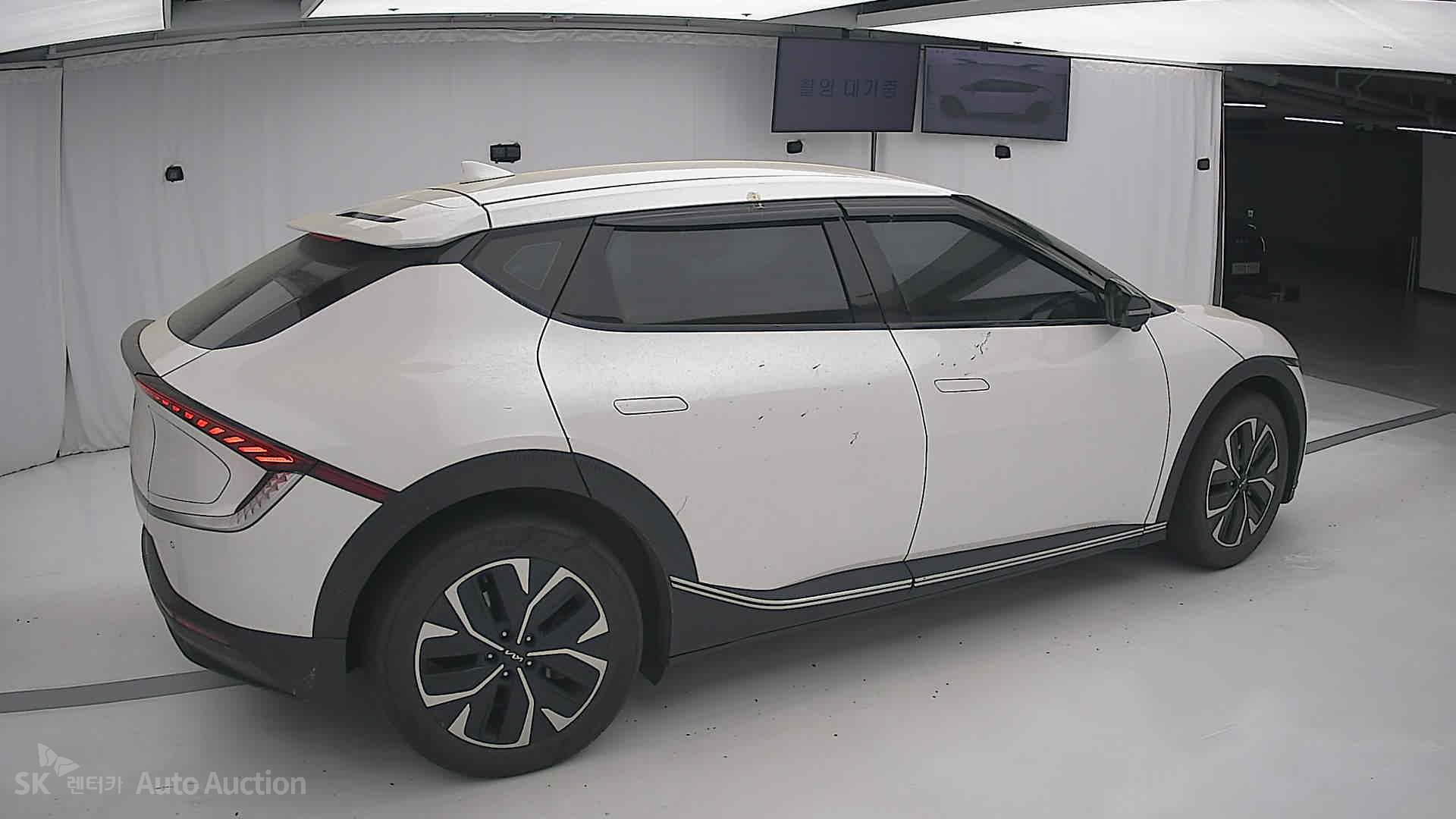 2022 - kia ev6