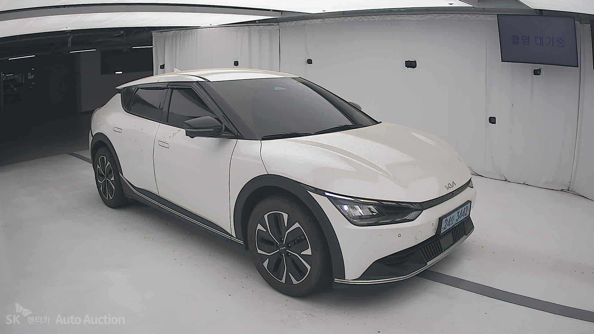 2022 - kia ev6