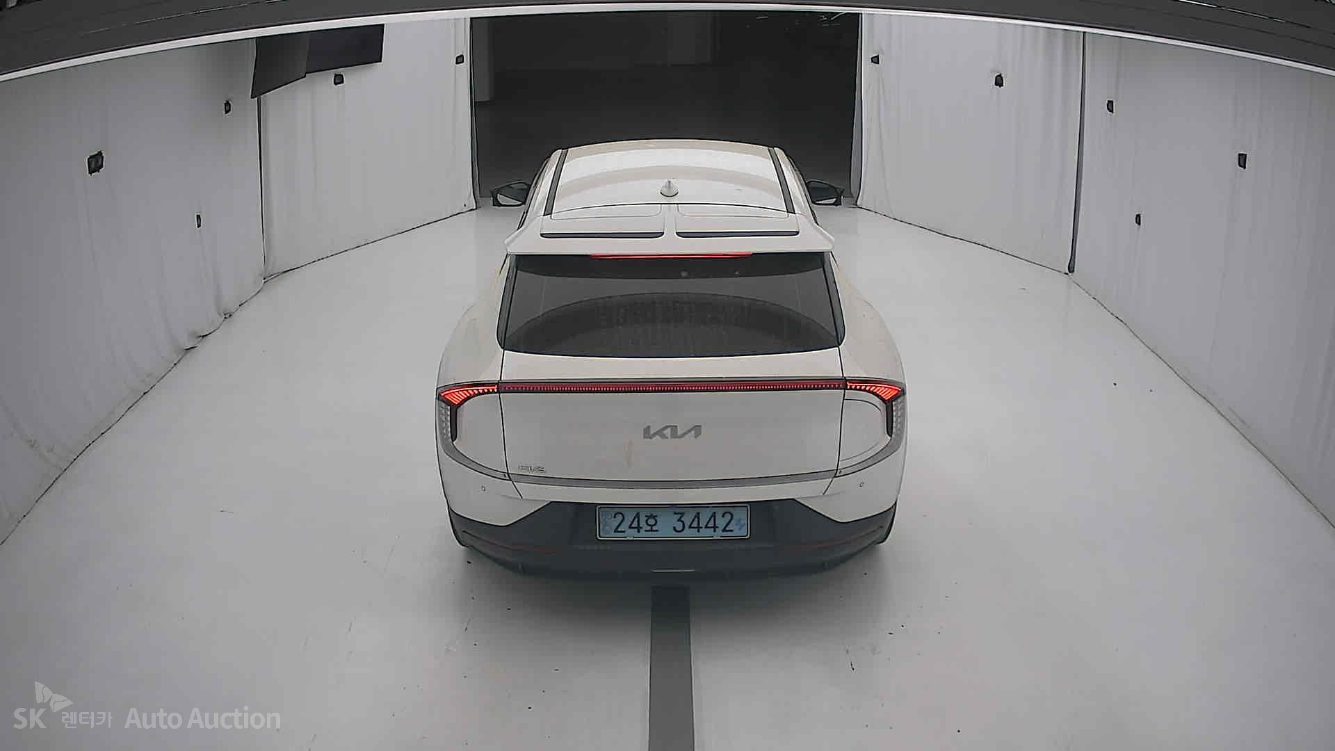 2022 - kia ev6