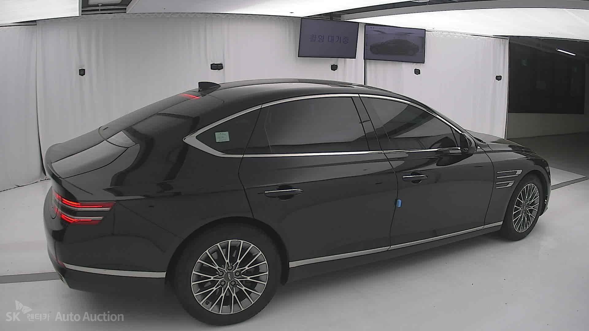 2022 - genesis g80