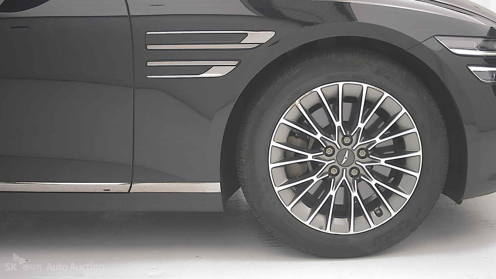 2022 - genesis g80