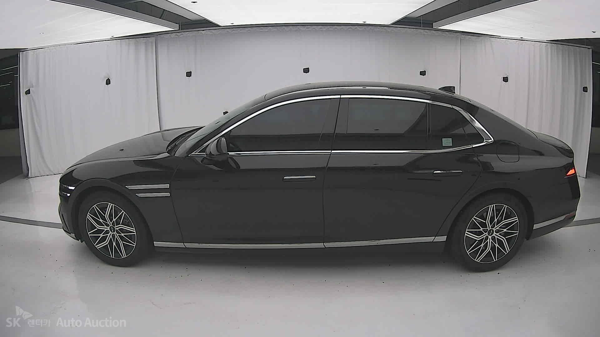 2023 - genesis g90