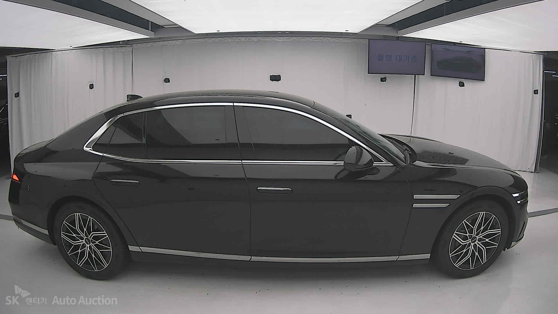 2023 - genesis g90