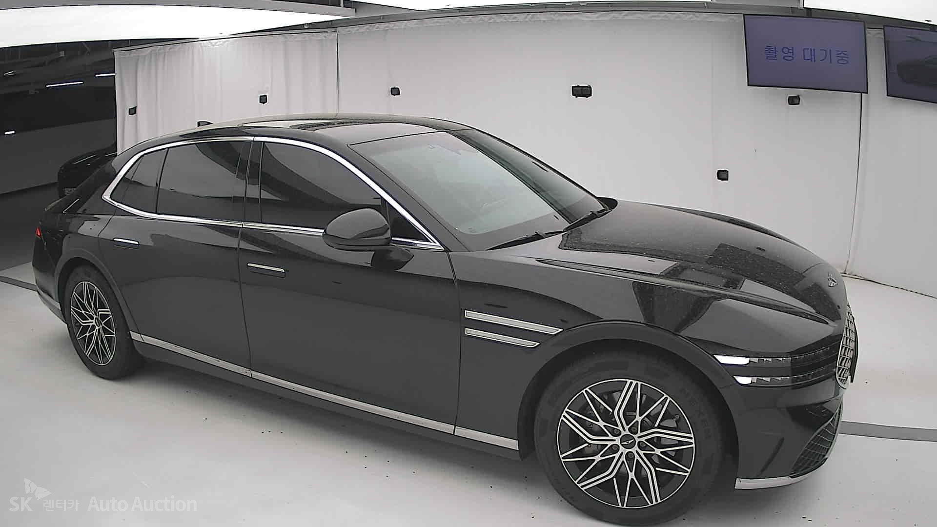2023 - genesis g90