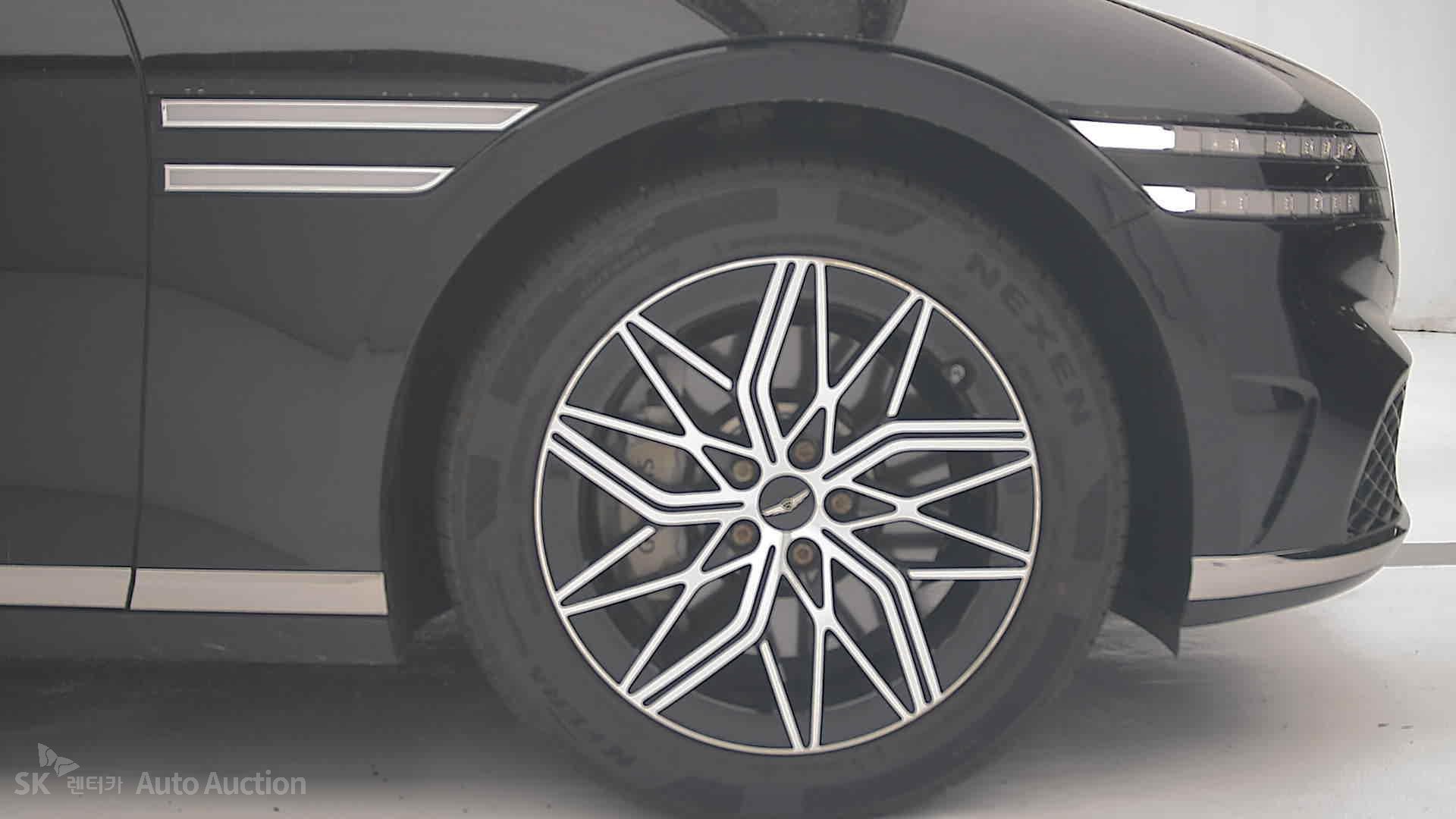 2023 - genesis g90