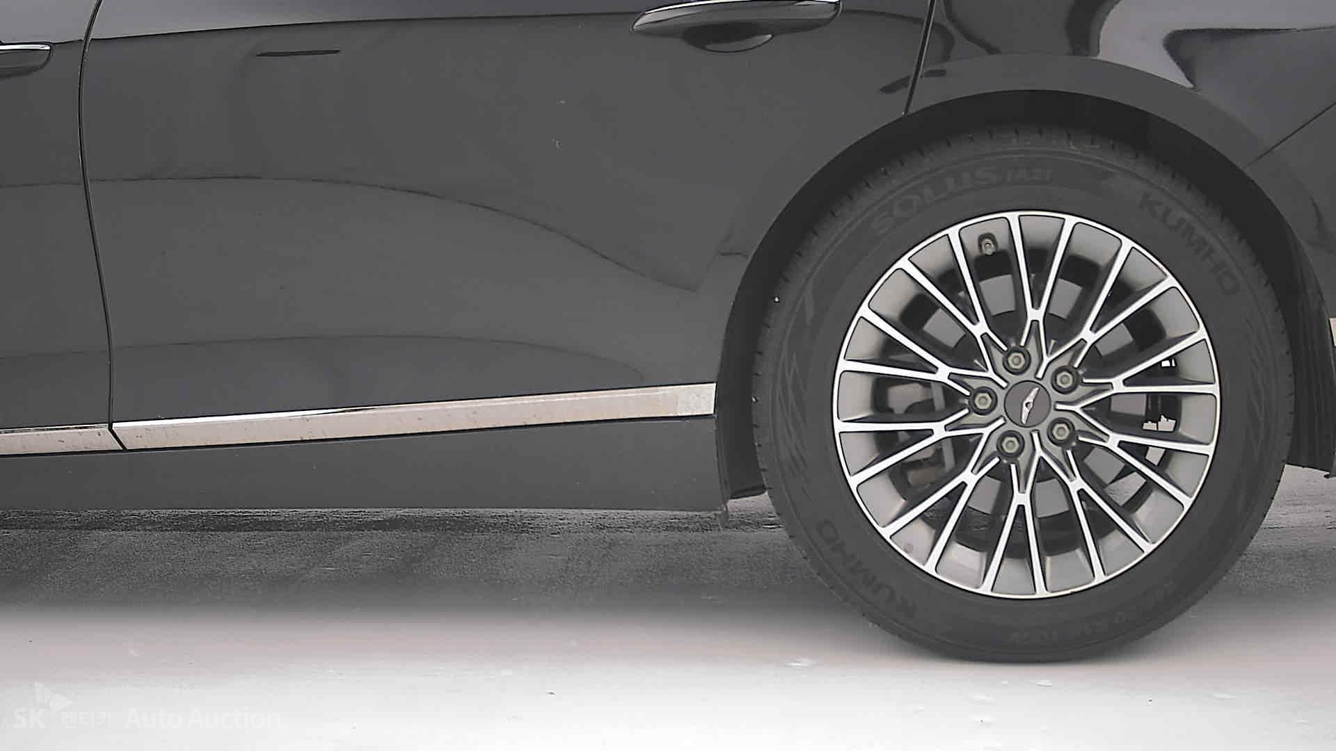 2022 - genesis g80