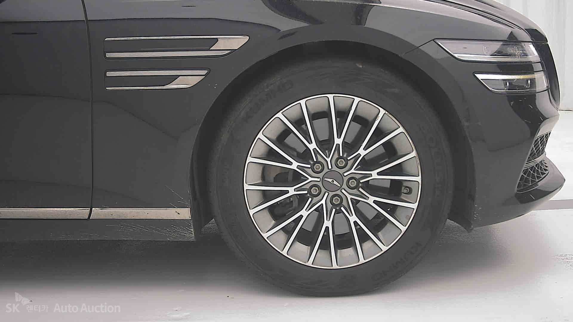 2022 - genesis g80