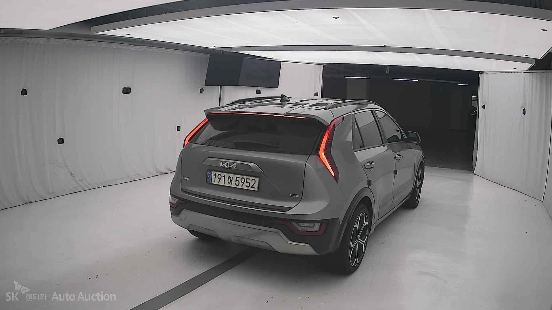 2022 - kia all-new niro