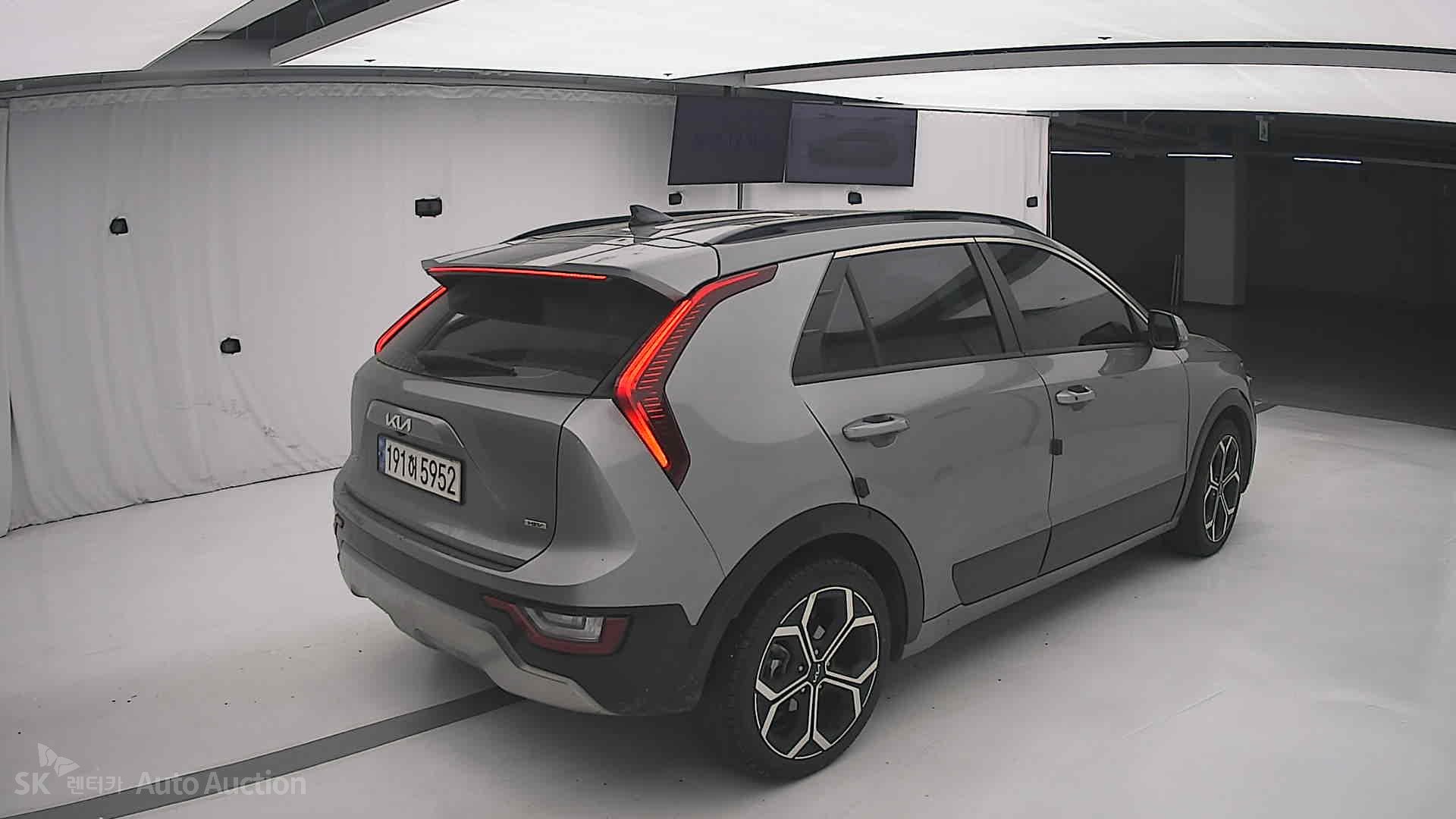 2022 - kia all-new niro