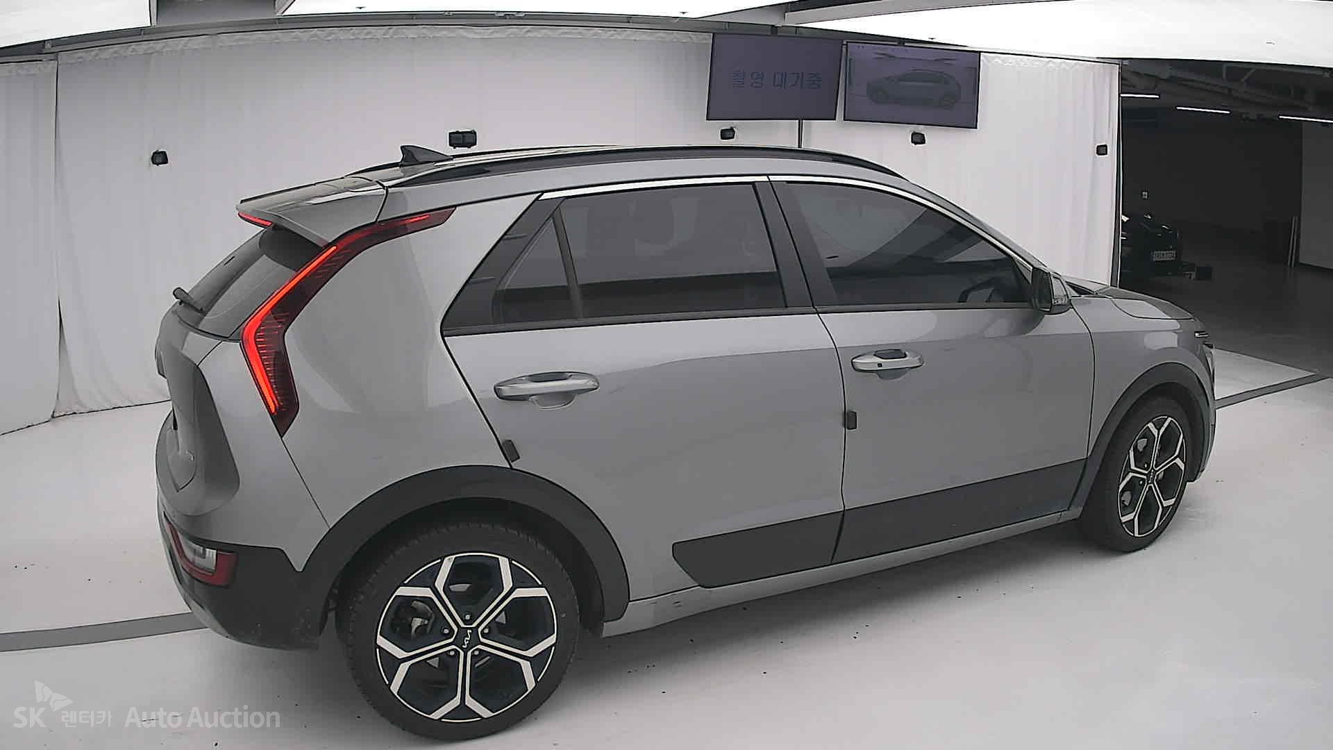 2022 - kia all-new niro