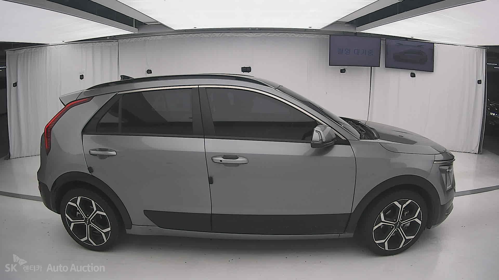 2022 - kia all-new niro