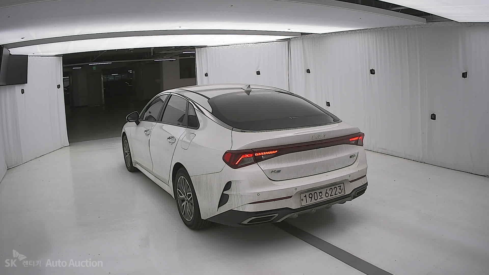 2022 - kia k5